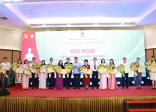 CÔNG ĐOÀN Y TẾ VIỆT NAM BIỂU DƯƠNG 106 GIA ĐÌNH TIÊU BIỂU VÀ 69 HỌC SINH XUẤT SẮC NGÀNH Y TẾ CÔNG ĐOÀN Y TẾ VIỆT NAM BIỂU DƯƠNG 106 GIA ĐÌNH TIÊU BIỂU VÀ 69 HỌC SINH XUẤT SẮC NGÀNH Y TẾ