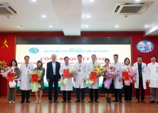 LỄ CÔNG BỐ QUYẾT ĐỊNH BỔ NHIỆM LẠI LÃNH ĐẠO, QUẢN LÝ KHOA, PHÒNG, TRUNG TÂM