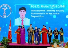 PGS.TS PHẠM TUẤN CẢNH – GIÁM ĐỐC BỆNH VIỆN TAI MŨI HỌNG TRUNG ƯƠNG CÙNG 79 TRÍ THỨC ĐƯỢC TỔNG HỘI Y HỌC VIỆT NAM VINH DANH TRÍ THỨC TIÊU BIỂU