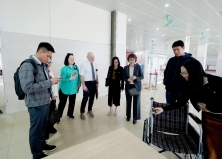 BỆNH VIỆN TAI MŨI HỌNG TRUNG ƯƠNG LÀM VIỆC VỚI TỔ CHỨC LDSC - HOA KỲ VỀ VIỆC TRIỂN KHAI DỰ ÁN HỖ TRỢ XE LĂN CHO NGƯỜI BỆNH