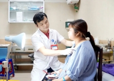 UNG THƯ TUYẾN GIÁP: ĐỪNG QUÁ SỢ, NHƯNG CŨNG ĐỪNG CHỦ QUAN UNG THƯ TUYẾN GIÁP: ĐỪNG QUÁ SỢ, NHƯNG CŨNG ĐỪNG CHỦ QUAN