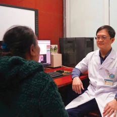 UNG THƯ VÒM HỌNG KHÔNG CÒN LÀ "ÁN TỬ" NHỜ TIẾN BỘ Y HỌC