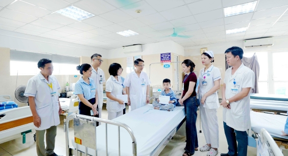 BỆNH VIỆN TAI MŨI HỌNG TRUNG ƯƠNG TRI ÂN NGƯỜI BỆNH NHÂN NGÀY QUỐC TẾ ĐIỀU DƯỠNG 12/5