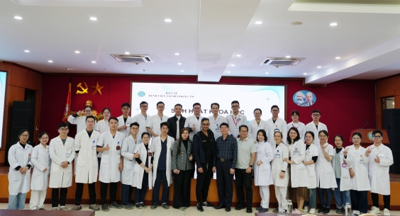 BỆNH VIỆN TAI MŨI HỌNG TRUNG ƯƠNG PHỐI HỢP CÙNG HỘI PHẪU THUẬT TẠO HÌNH VÀ THẨM MỸ VÙNG MẶT (AAFPRS) CỦA MỸ TỔ CHỨC CHUỖI SINH HOẠT KHOA HỌC