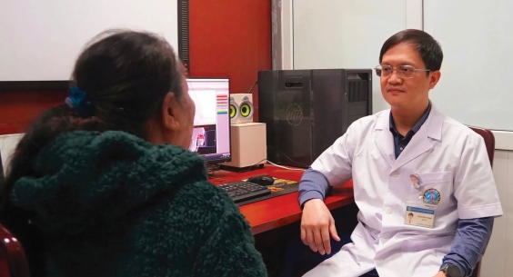 UNG THƯ VÒM HỌNG KHÔNG CÒN LÀ "ÁN TỬ" NHỜ TIẾN BỘ Y HỌC