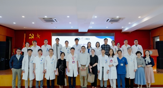 PHỐI HỢP CÙNG TỔ CHỨC REI (HOA KỲ) TỔ CHỨC TỌA ĐÀM KHOA HỌC: CẬP NHẬT KIẾN THỨC VỀ ĐẦU CỔ VÀ AI TRONG TAI MŨI HỌNG