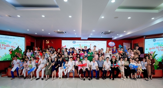 TẾT THIẾU NHI TẠI BỆNH VIỆN TAI MŨI HỌNG TRUNG ƯƠNG