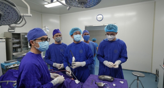 PHẪU THUẬT KHỐI U TẾ BÀO KHỔNG LỒ VÙNG MŨI XOANG