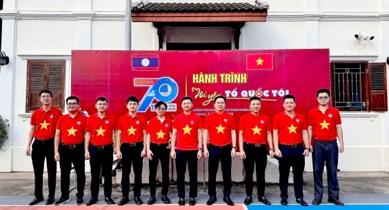 MANG Y ĐỨC VƯỢT BIÊN GIỚI: TUỔI TRẺ BỆNH VIỆN TAI MŨI HỌNG TRUNG ƯƠNG THAM GIA HÀNH TRÌNH LAN TỎA YÊU THƯƠNG, VUN ĐẮP TÌNH HỮU NGHỊ VIỆT NAM – LÀO MANG Y ĐỨC VƯỢT BIÊN GIỚI: TUỔI TRẺ BỆNH VIỆN TAI MŨI HỌNG TRUNG ƯƠNG THAM GIA HÀNH TRÌNH LAN TỎA YÊU THƯƠNG, VUN ĐẮP TÌNH HỮU NGHỊ VIỆT NAM – LÀO
