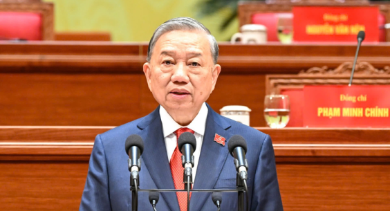 VỮNG BƯỚC DƯỚI CỜ ĐẢNG