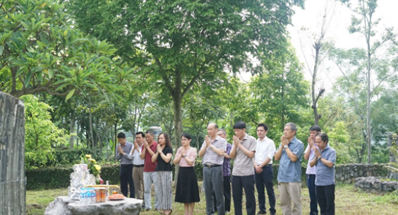 Hoạt động về nguồn - Kỉ niệm 53 năm ngày Thành lập Bệnh viện Tai Mũi Họng Trung ương